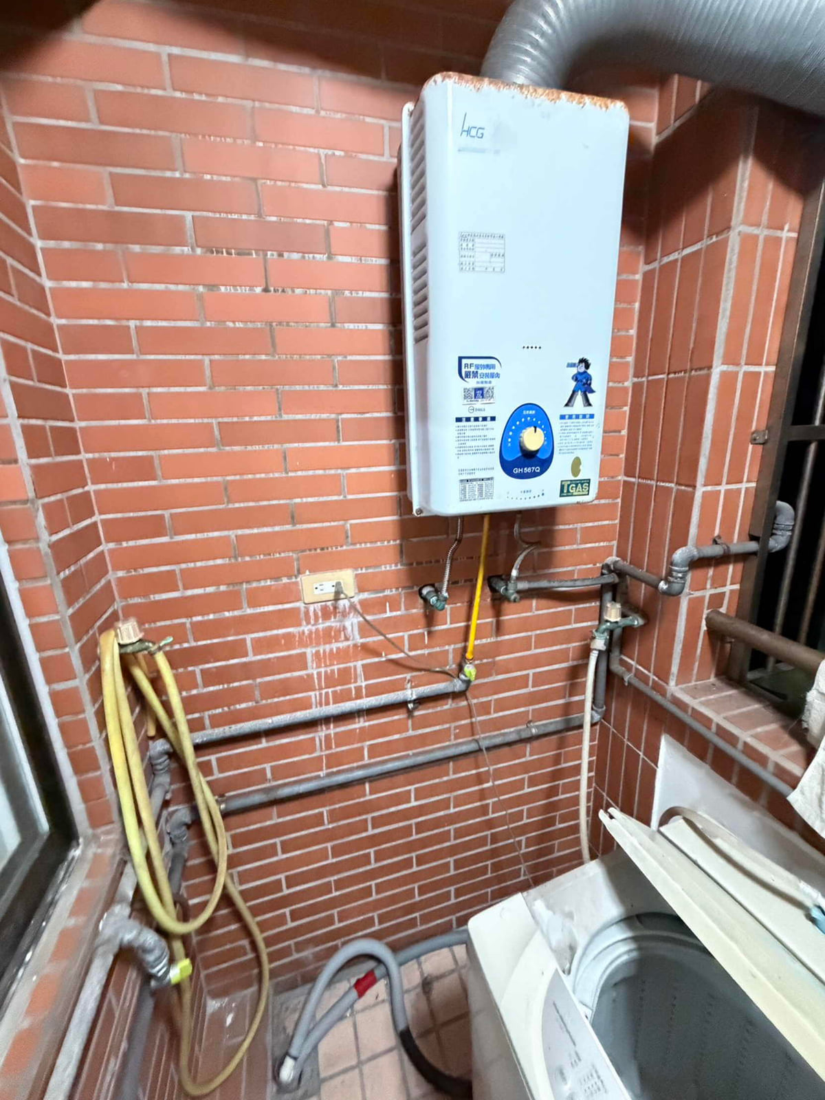 陽台熱水器